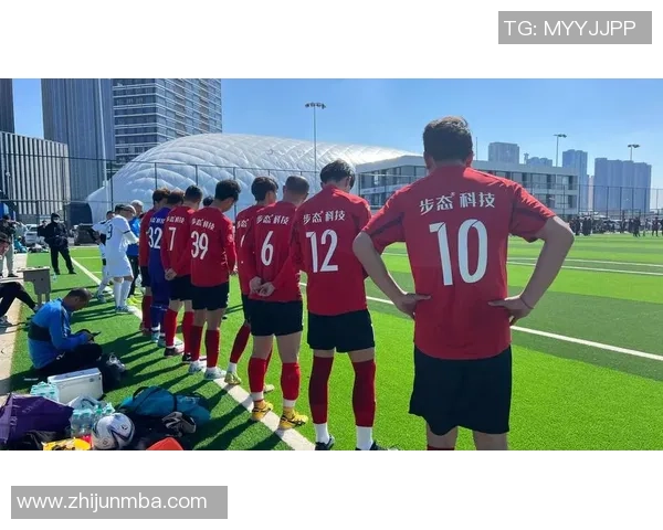 大号码的足球明星们如何在绿茵场上书写传奇与荣耀